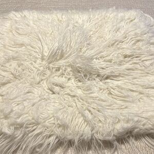 Pottery Barn Faux Fur Pillow Cover Ivory 18” x 18” Sham